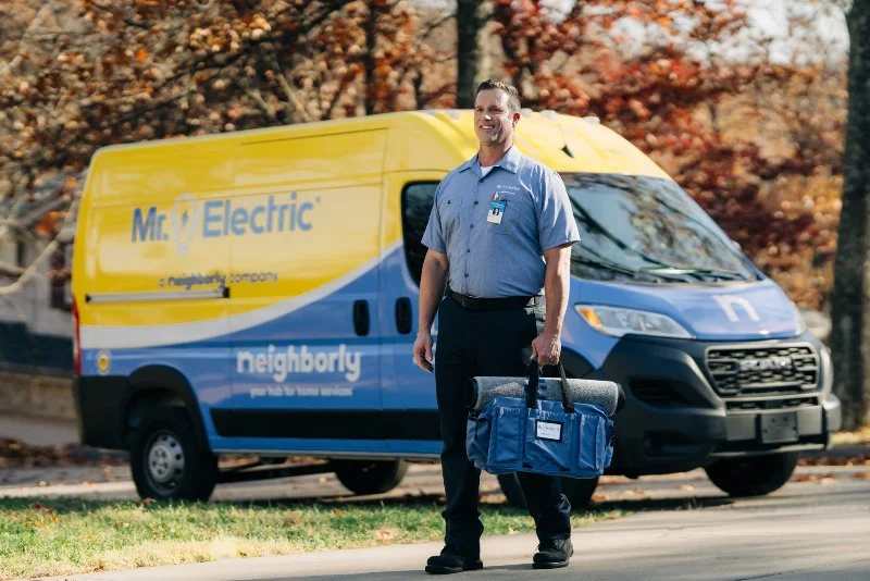  A Mr. Electric electrician arriving at a customer’s home in Apex, NC.