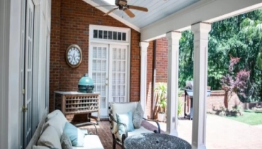 How to choose an outdoor ceiling fan.