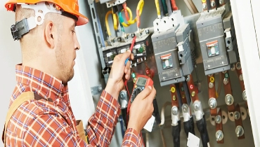 Signs of Bad Electrical Wiring in a House.